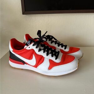 Nike Men’s Sneakers in Orange, White & Black